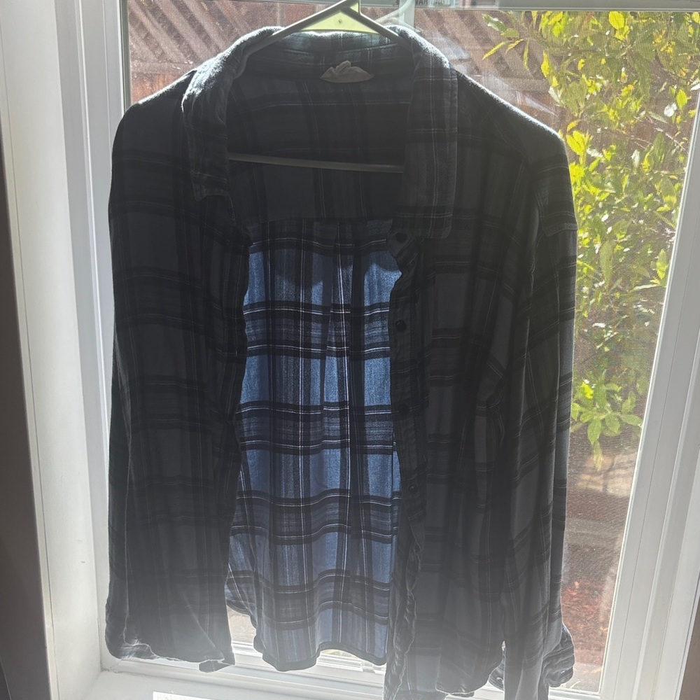 Splendid Black and Gray Plaid Shirt